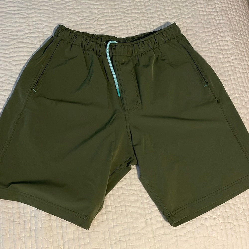 Myles Everyday Shorts - Size Large